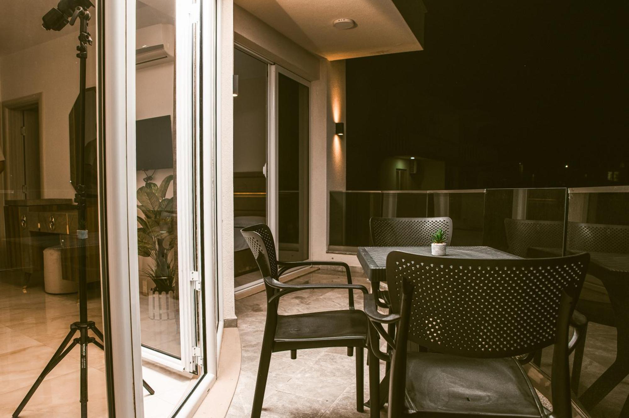 M&H Apartments Улцинь Экстерьер фото