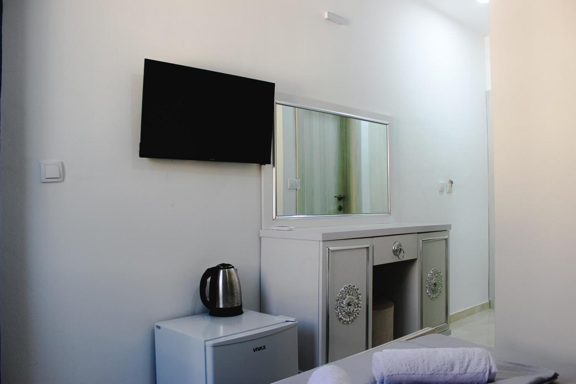 M&H Apartments Улцинь Экстерьер фото