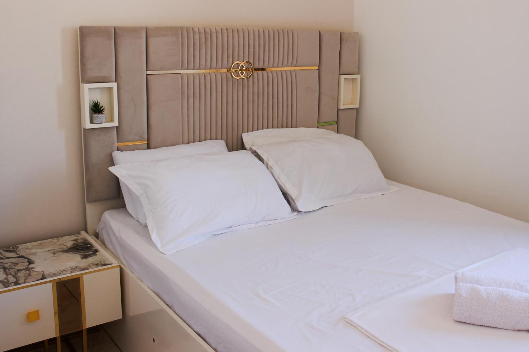 M&H Apartments Улцинь Экстерьер фото