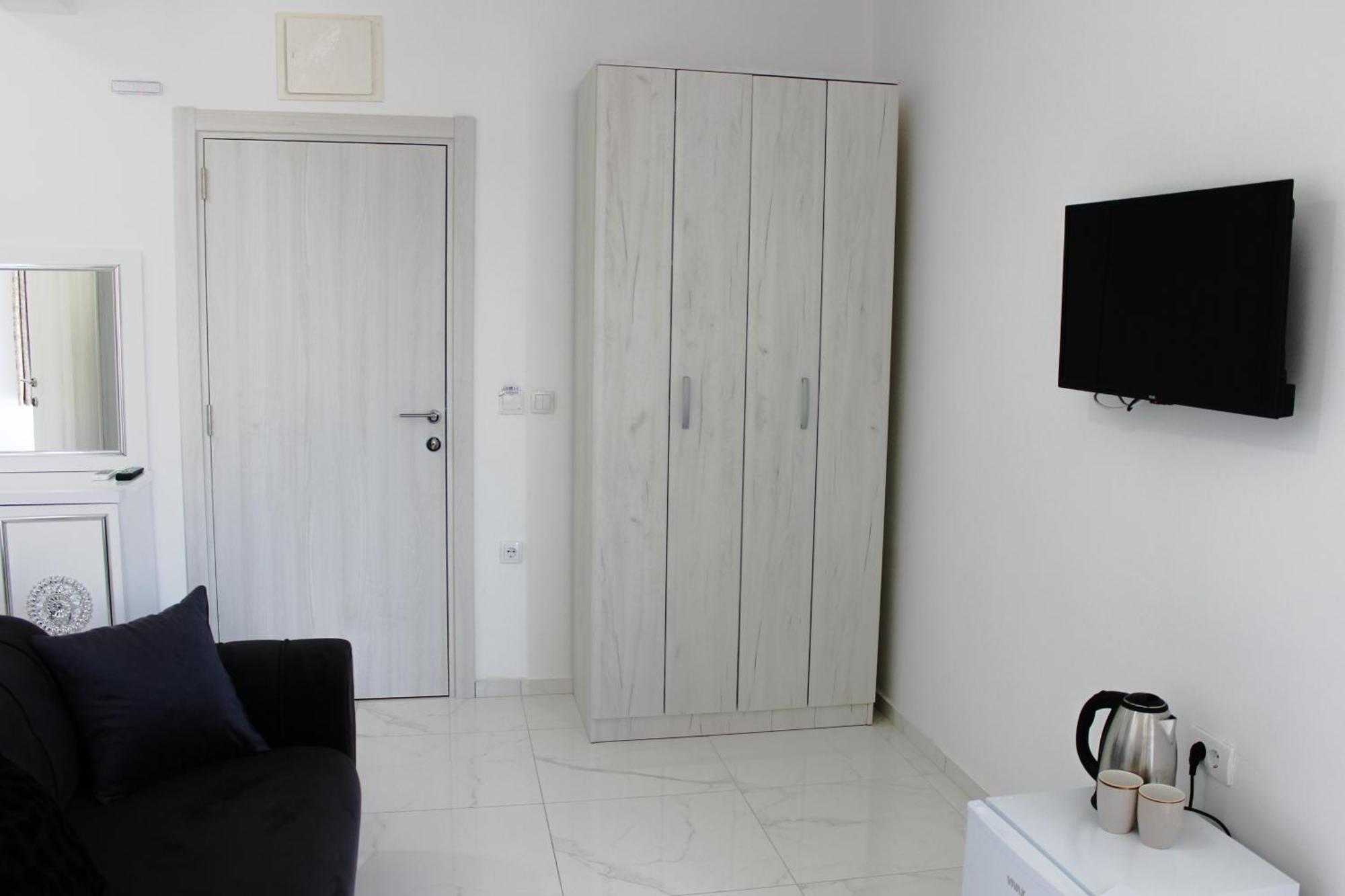 M&H Apartments Улцинь Экстерьер фото