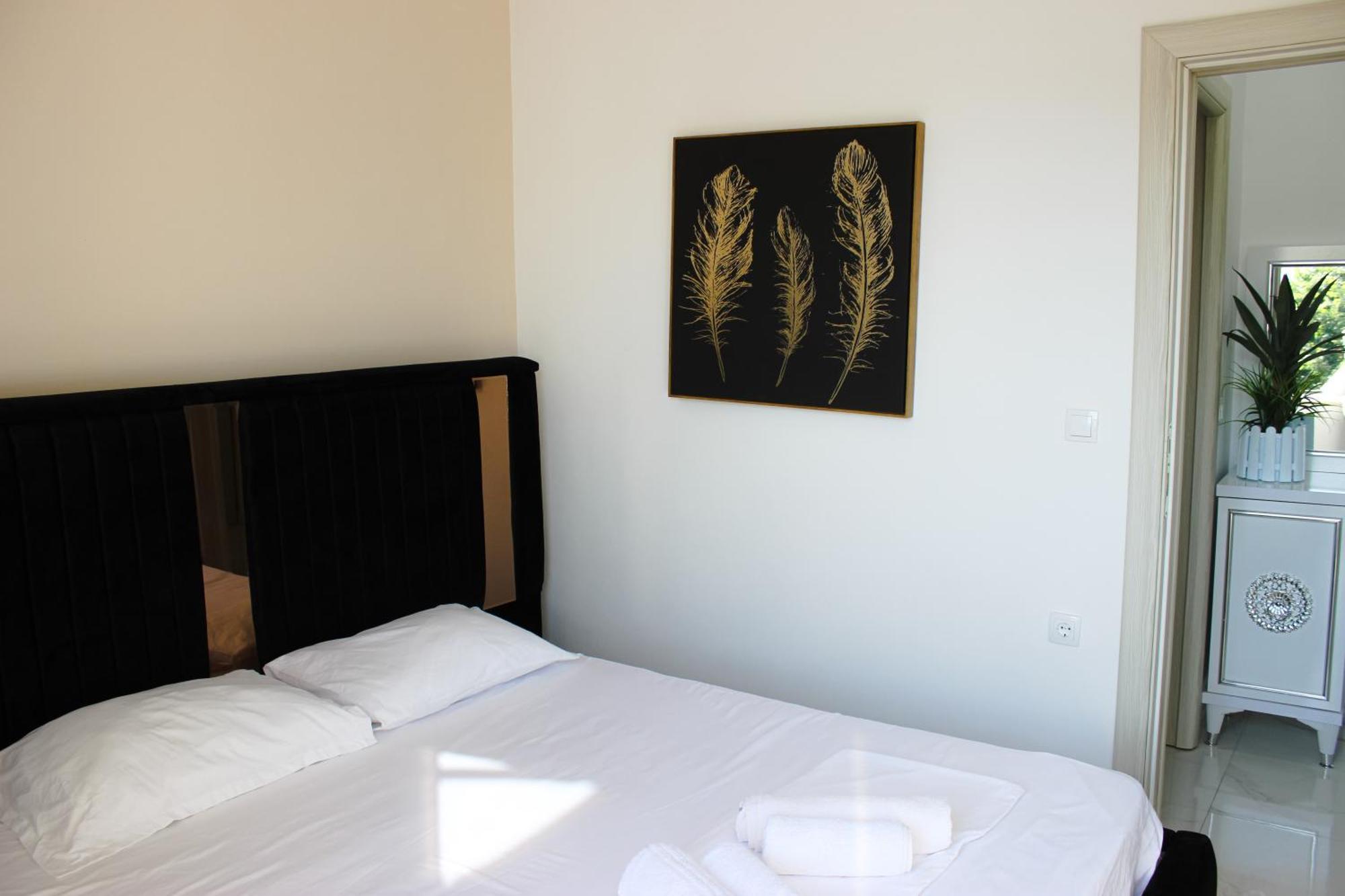 M&H Apartments Улцинь Экстерьер фото